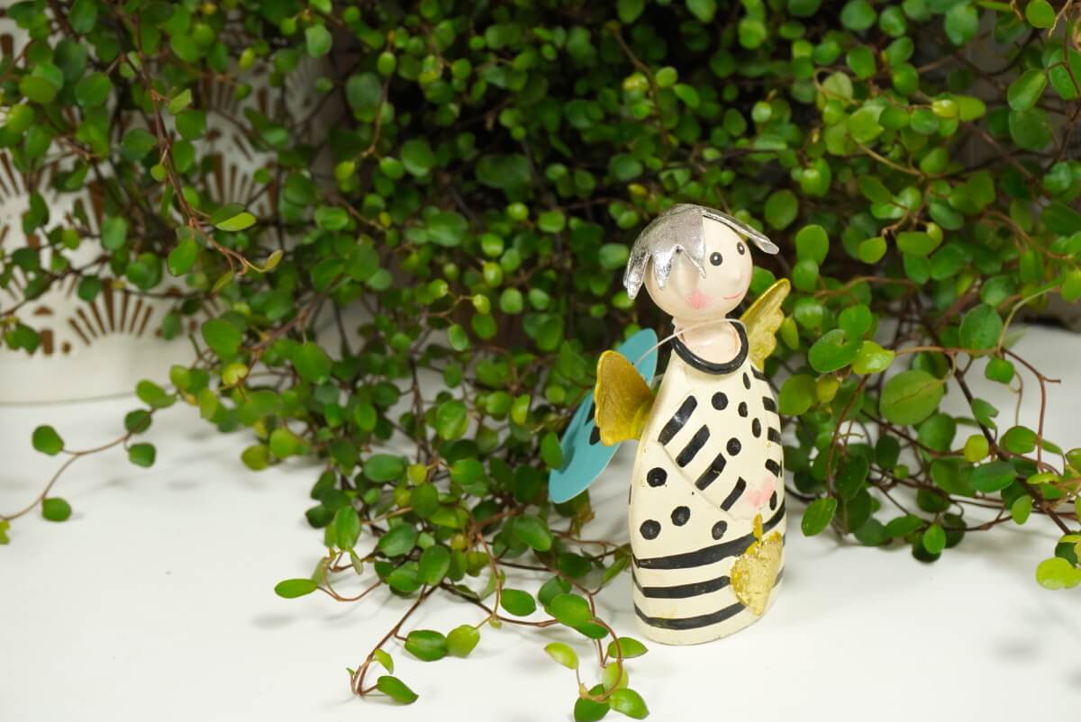 Pape Dekofigur Schutzengel Blechfigur Amy mit Herz Kringel 9cm