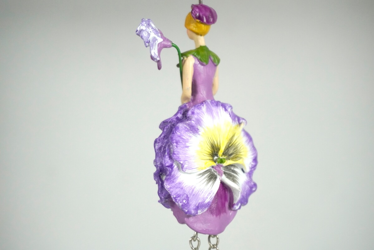 Deko Figur Blumenmädchen Stiefmütterchenmädchen zum Hängen