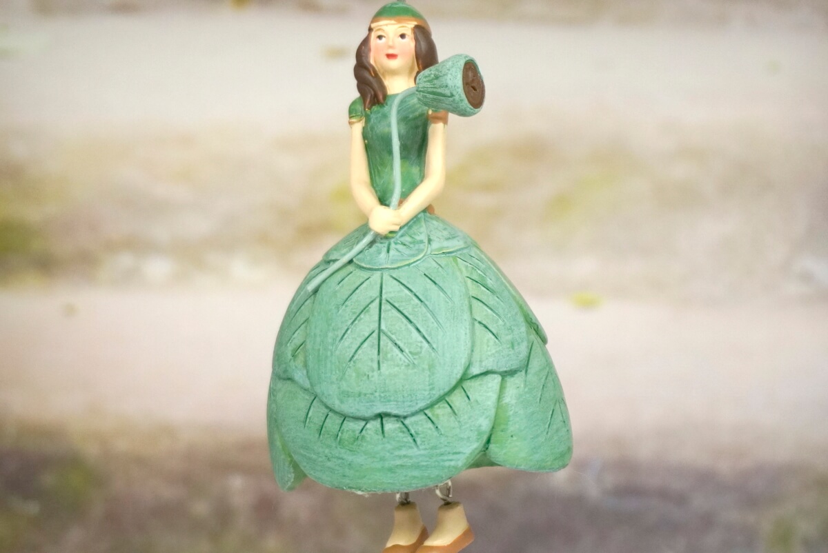 Deko Figur Blumenmädchen Eukalyptusmädchen zum Hängen