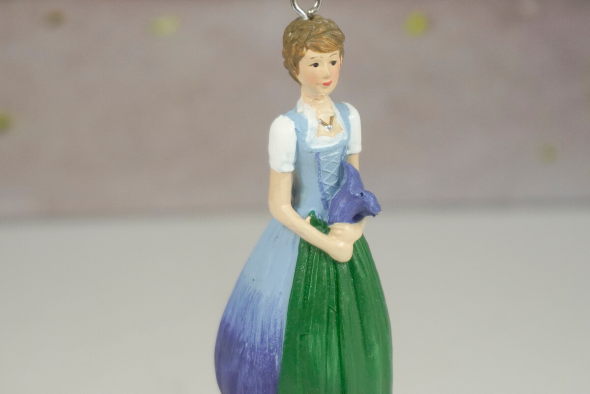 Deko Figur Blumenmädchen Enzianmädchen zum Hängen