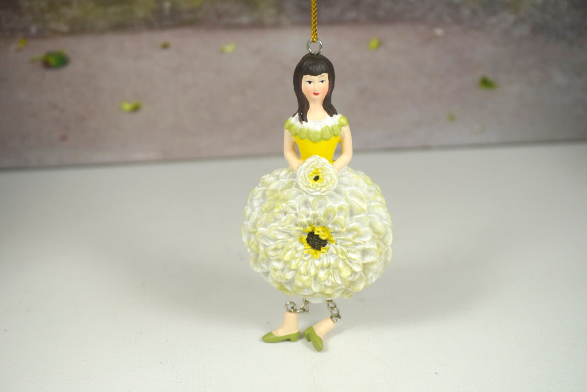 Deko Figur Blumenmädchen Zinnienmädchen zum Hängen